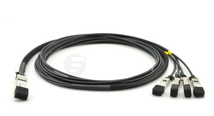 40 g QSFP + 4 SFP + DAC
